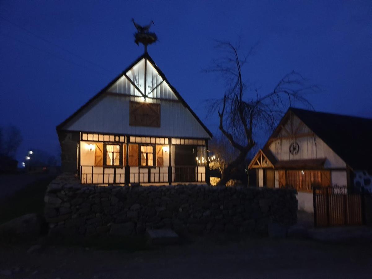 Hnameni Bovadzor Lodge Exterior photo