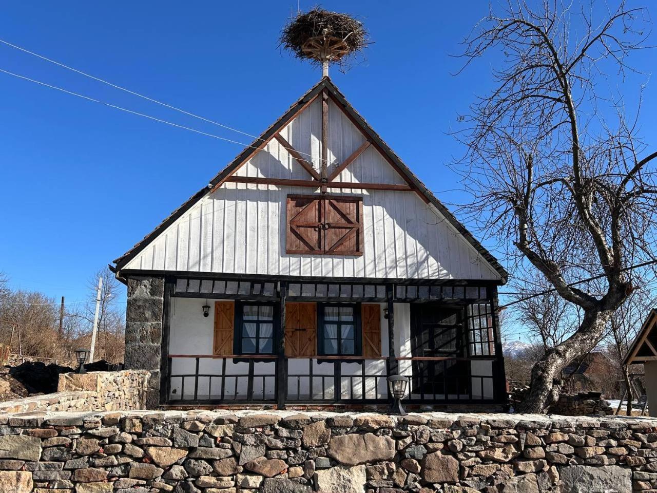 Hnameni Bovadzor Lodge Exterior photo