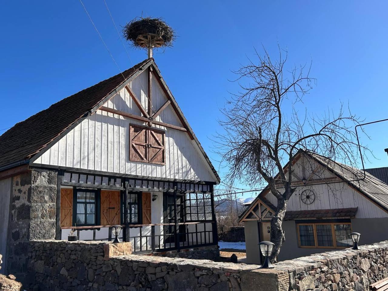 Hnameni Bovadzor Lodge Exterior photo